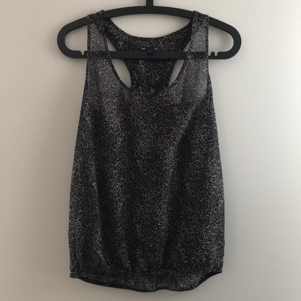 Gap leopard print top